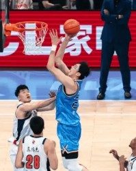 华体会体育官方入口-北京内线曝隐患！全程指望周琦，斯佩尔曼攻强守弱，麦基成笑话