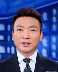 华体会体育-“央视一哥”康辉：丁克一辈子，却在四十六岁的一通电话让他后悔